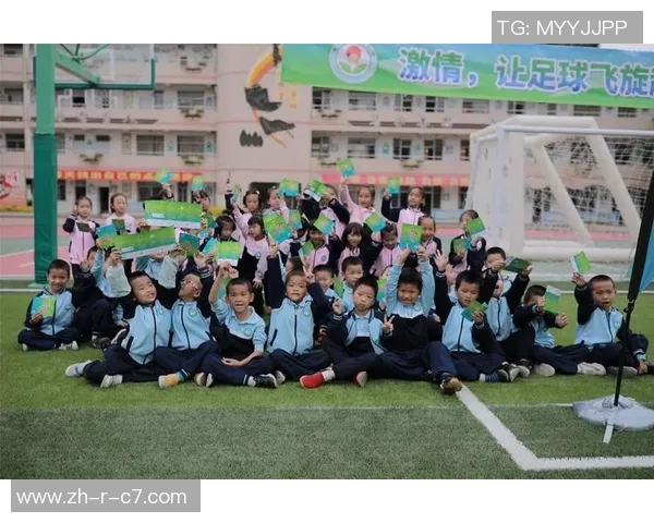 足球巨星携手亲子时光 与孩子一起体验成长与快乐