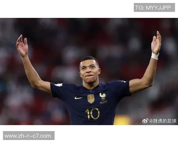 姆巴佩捏脸技术大揭秘 足球巨星如何打造完美面容