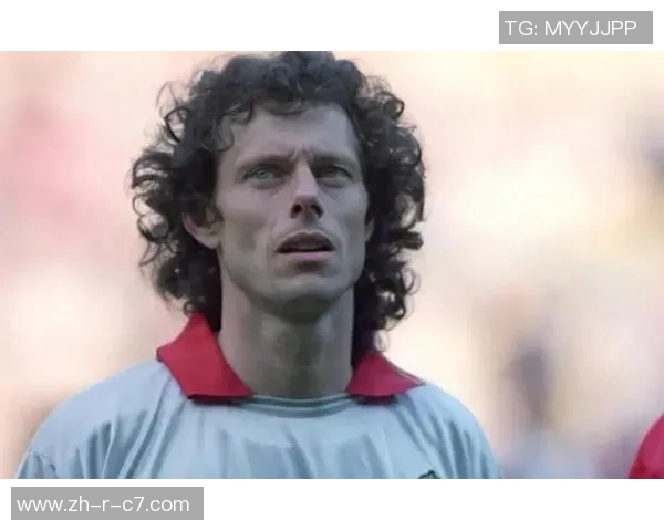 年度最佳足球球员荣誉争夺战：谁将登顶成就MVP荣耀